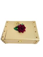 Jewelry Box Organizer for Women ?Luxury  Storage Box , Lockable Display Case for Rings, Necklaces, Watches & Accessories Availabel in Black, Red,Pink,Golde ,White (Golden) - Image 3
